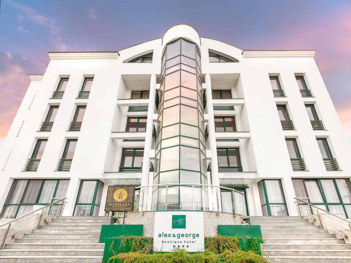 Alex&George Boutique Hotel Cluj-Napoca Exteriör bild