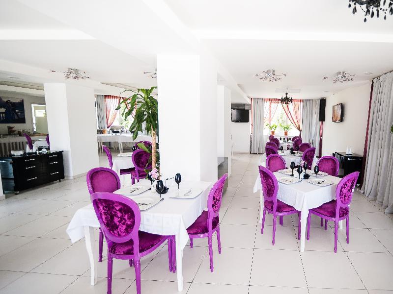 Alex&George Boutique Hotel Cluj-Napoca Exteriör bild